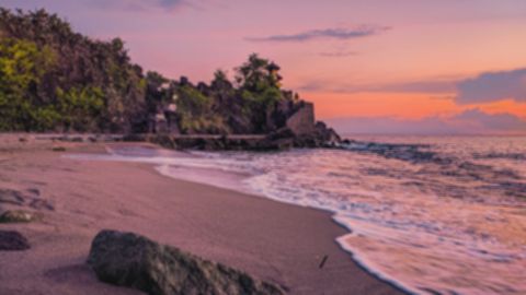 Lombok: 6 Pantai Terbaik untuk Healing & Liburan Anti Stres