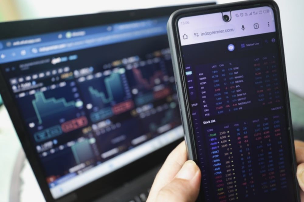 IHSG Terjun Bebas! Asing Kabur Rp4,5 Triliun, Waktunya Panic Sell?