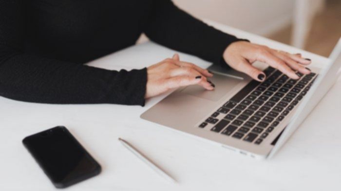 Touchpad Laptop Macet? Ini 5 Cara Jitu Mengatasinya!
