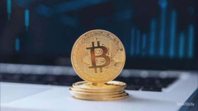 Bitcoin ETF Banjir Modal di Tengah Geopolitik: Peluang atau Risiko?