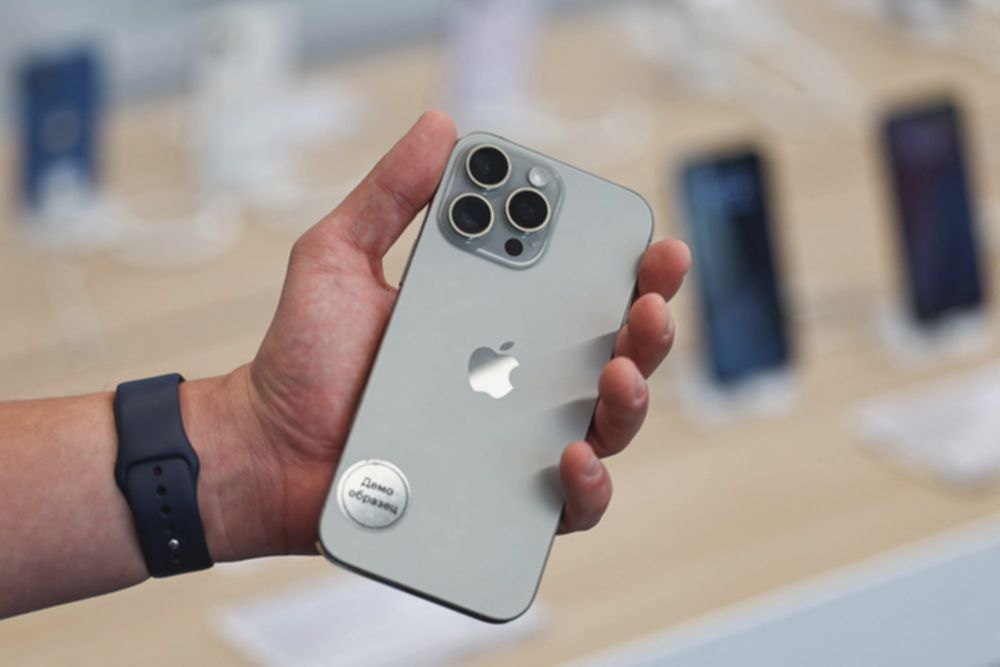 Harga iPhone Terbaru Juli 2025: iPhone 16 Diskon Rp2,5 Juta, iPhone 15 Banting Harga!